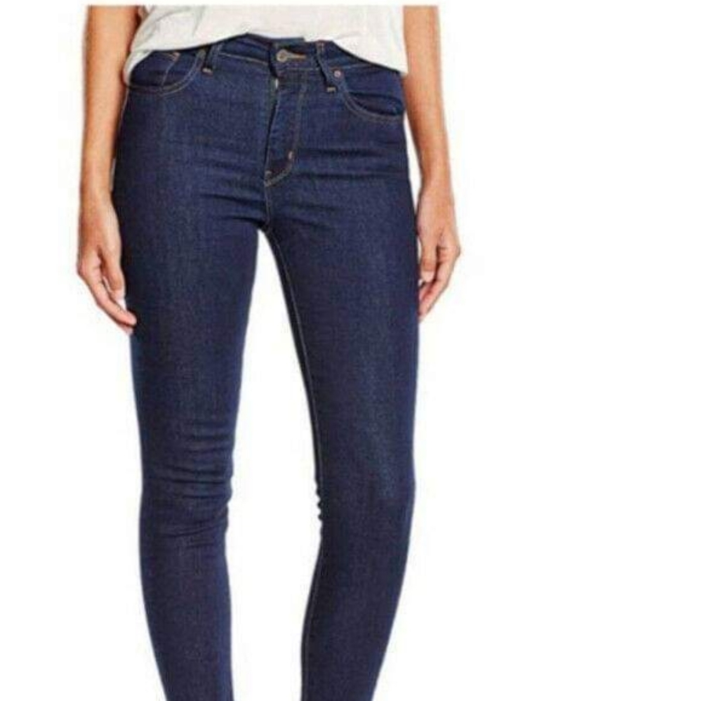 Levi's 721 high rise dark wash size 32 inseam 30